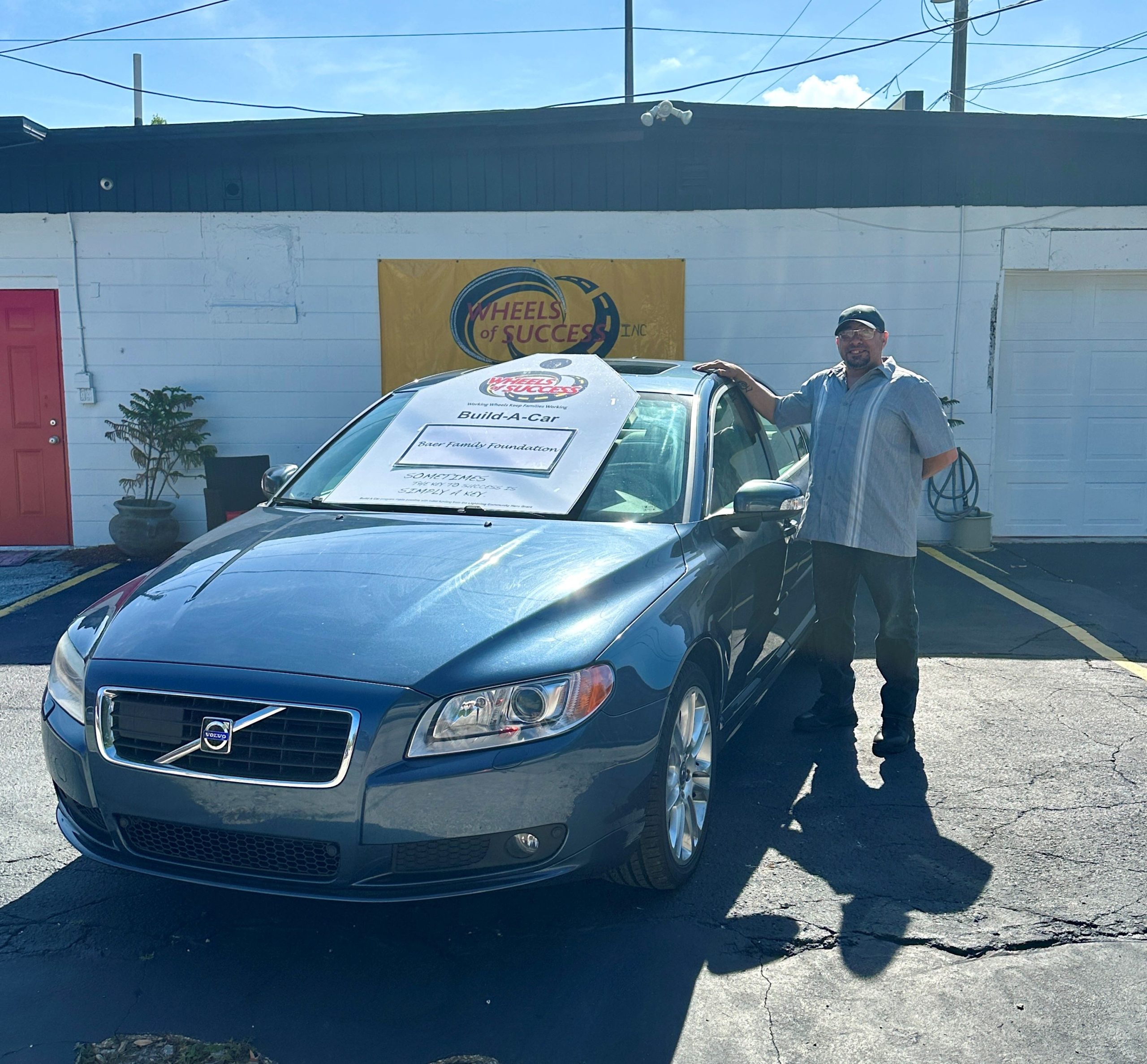 Single Dad Moves Forward with a “New to Him” Car!